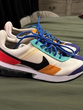 Nike Women’s Air Max Pre-Day SE “Safari” Size 7.5 Multicolored Shoes